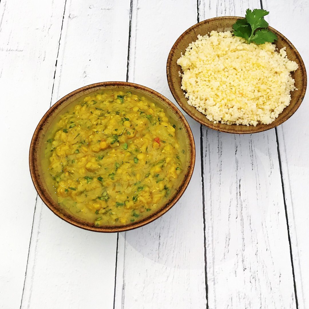 Super easy red lentil dhal and rice - nutritious and delicious. I make this dish twice a week for my fam. Never get bored of it! Recipe on my website (link in the bio) ❤️💕 #cashewcheese #veganhealth #veganhealthy #vegetariana #vegetarianrecipe #vegetarianmeals #vegetariandinner #vegetarianeats #vegetarianlife #vegetariancooking #vegetarianfoodporn #vegetarianlunch #vegetarianbreakfast #vegetariandiet #vegetarianlifestyle #vegetarianpizza #vegetarianburger #vegetariansofinstagram #vegetarianfriendly #healthyingredients #feedyourbody #wholefoodnutrition #bodyfuel #postworkoutfuel #gamechangers #veganpizza #veganburger #veganburgers #veganfastfood